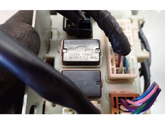 Блок предохранителей 252307990A Infiniti M