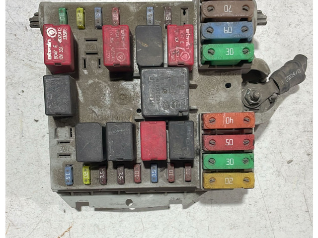 Блок предохранителей 51739427, 51739427 Fiat Idea