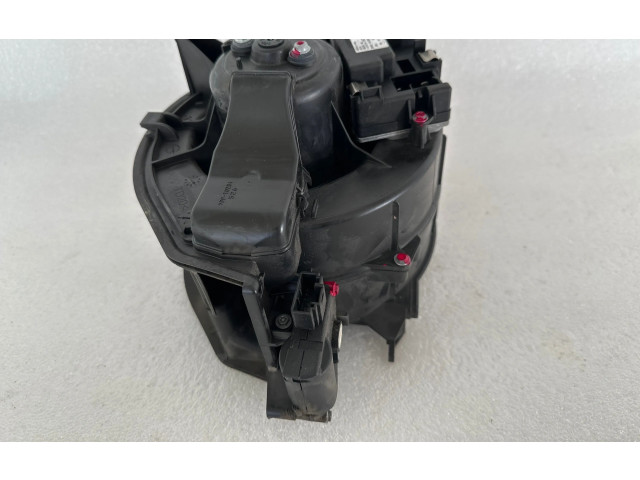 Вентилятор печки    4f0820020a, 4F0820521A   Audi A6 S6 C6 4F