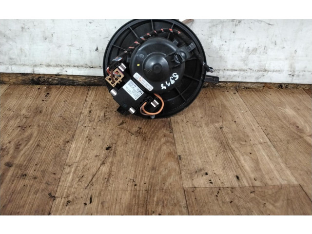 Вентилятор печки Volkswagen Golf Plus