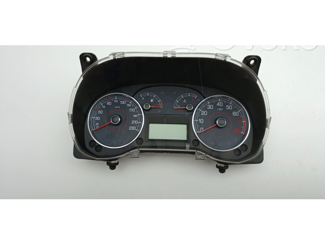 Панель приборов 51828075 Fiat Grande Punto