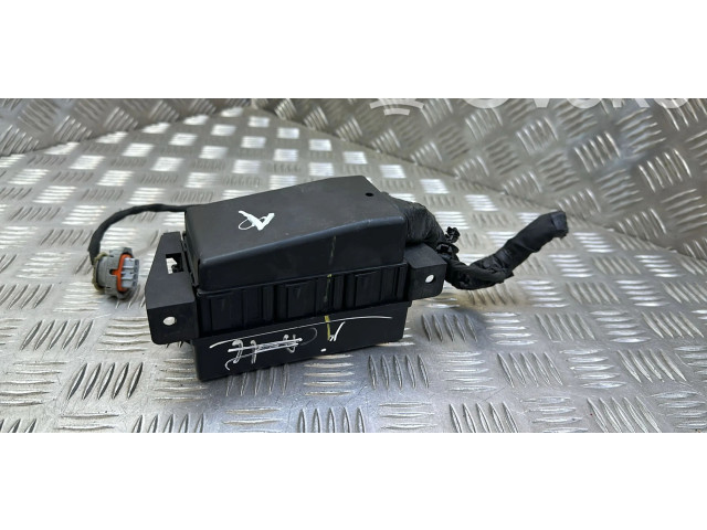 Блок предохранителей 04671886AA Jeep Grand Cherokee