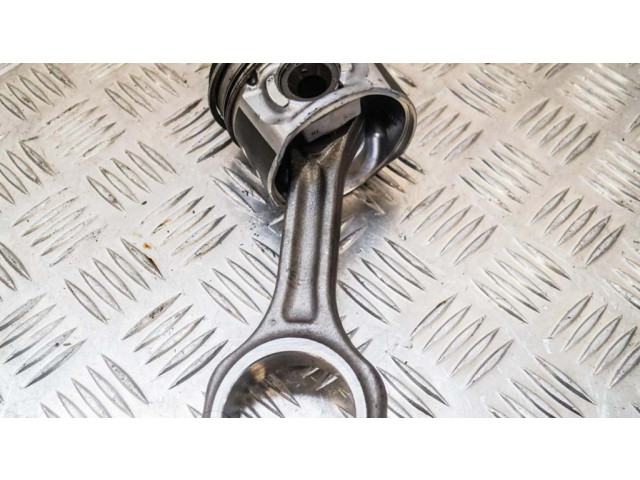 Píst 1699376 Ford Focus pro naftový motor 1.6 T1DA