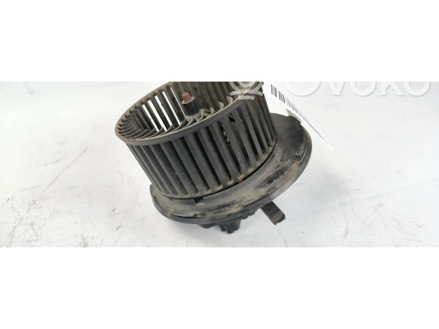Вентилятор печки Volkswagen Caddy