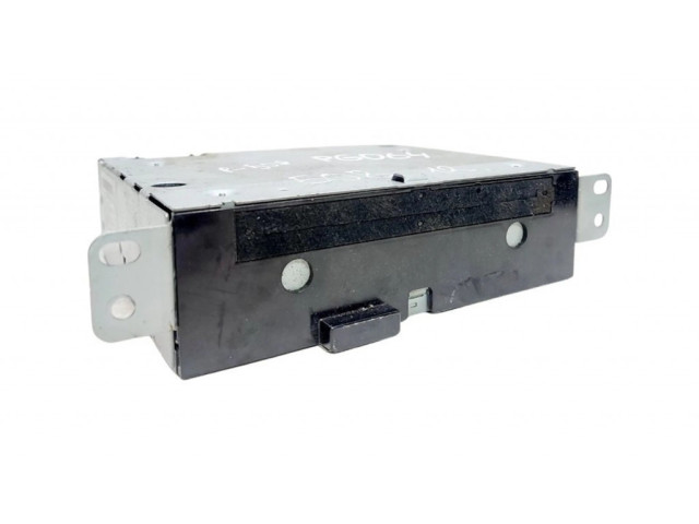 Радио/ проигрыватель CD/DVD / навигация