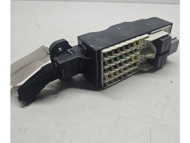 Блок предохранителей Jaguar XE