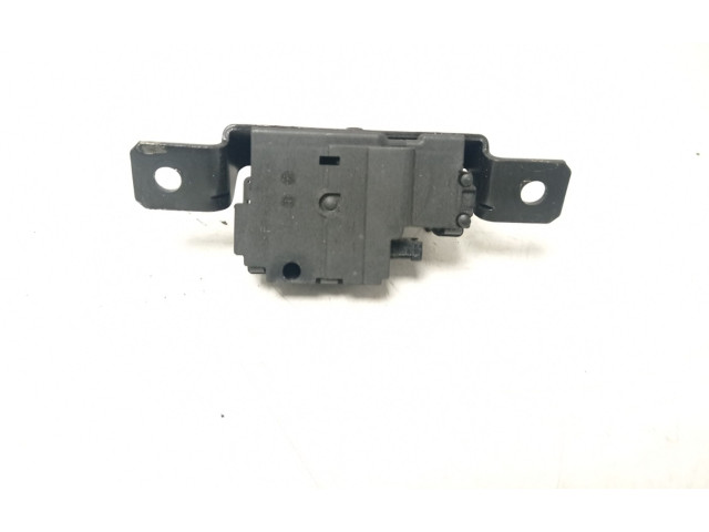 Zámek zadních dveří 7248075, 51247248075   BMW 1 F20 F21 2015