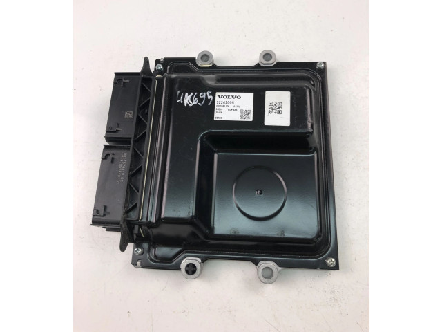 Блок управления двигателем Блок управления 32242005 Volvo XC40