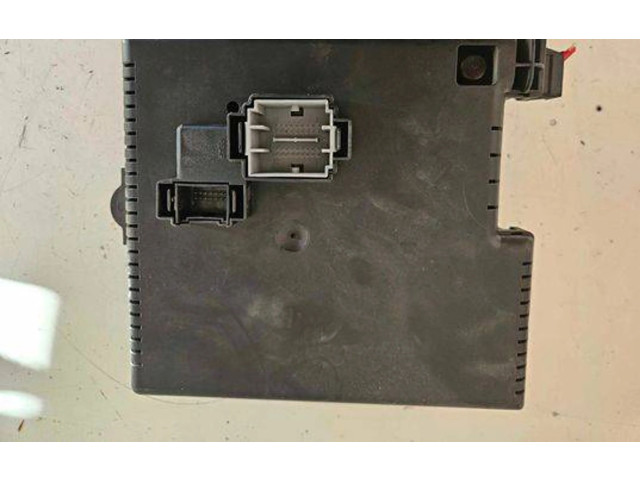 Блок предохранителей 30728512, 28017881 Volvo XC90