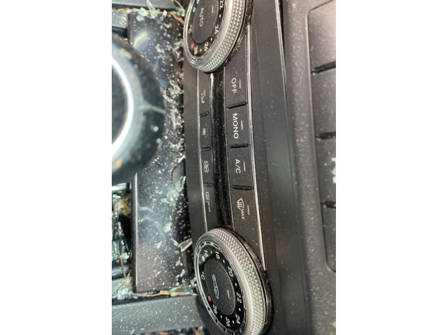 Блок управления климат-контролем 2048305790   Mercedes-Benz GLK (X204)