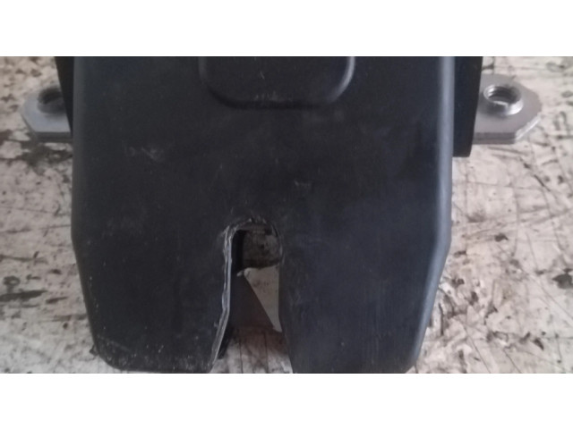 Zámek zadních dveří Ford Focus 2009