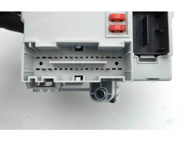 Блок предохранителей 68233380AC, 503441271211 Jeep Cherokee