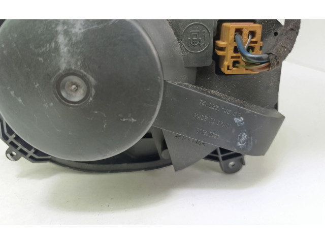 Вентилятор печки 8D1820021 Skoda Superb B5 (3U)