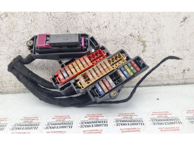 Pojistková skříňka 8K0941824 Audi Q7 4L 2008