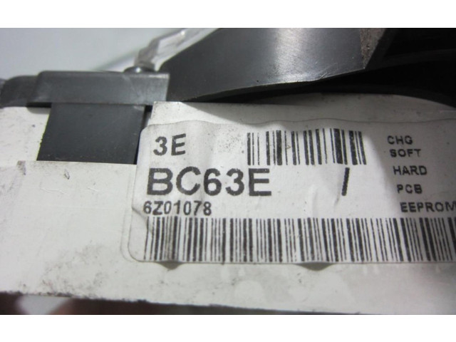 Přístrojová deska Nissan Micra BC63E