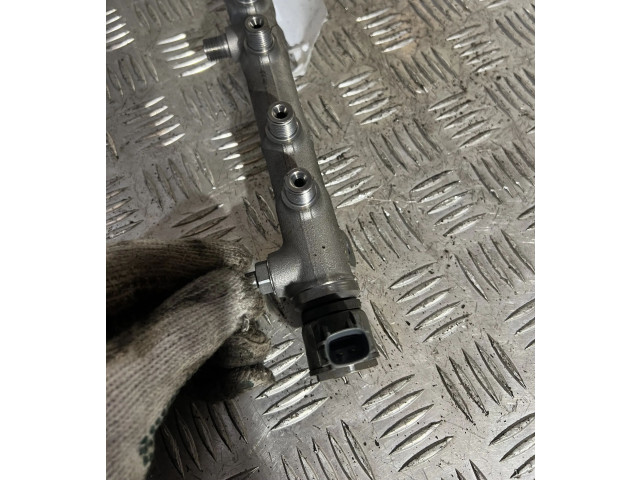 Топливная рампа 31432834   Volvo XC90  