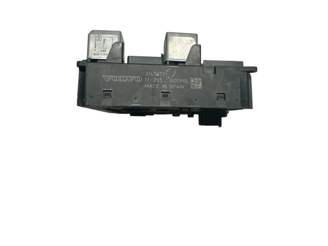 Блок предохранителей  31473771   Volvo XC90    