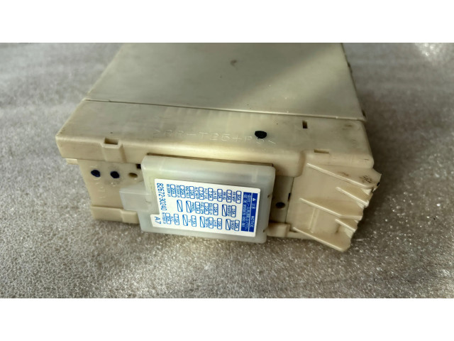 Блок предохранителей 82730-30631 Lexus GS 300 350 430 450H