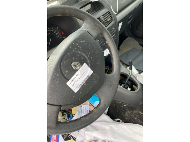 Руль Renault Clio II  2001 - 2005 года 8200057418      