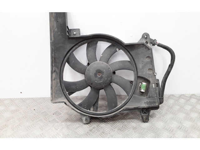 Вентилятор радиатора     8240457, 52406445    Opel Meriva A 1.3