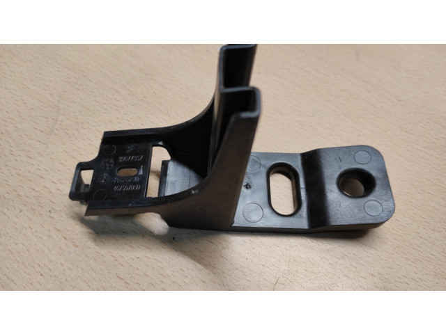 Другая деталь салона