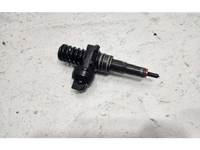 Форсунка 036130073BN Volkswagen Golf Plus