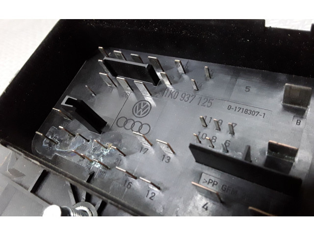 Pojistková skříňka 1K0937125A Seat Toledo III (5P) 2005