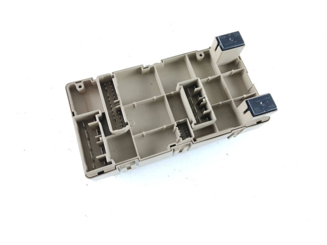 Блок предохранителей 82201AG010, 506256 Subaru Outback