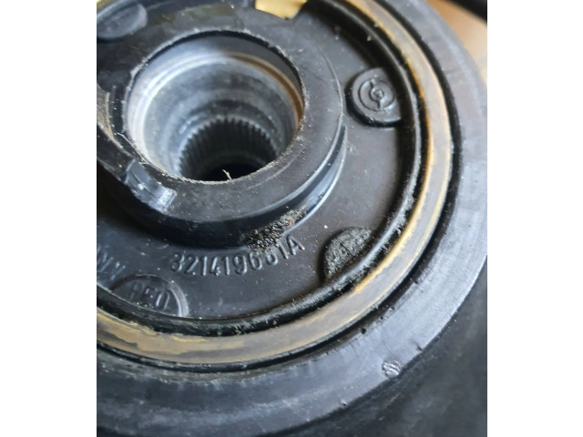 Руль Volkswagen Transporter - Caravelle T4  1991 - 2003 года 321419661a      