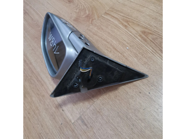 Зеркало электрическое правое Mitsubishi Colt 1992-1996 года