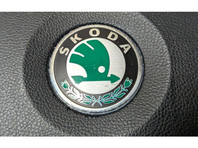 Подушка безопасности водителя 5J0880201D Skoda Fabia Mk2 (5J)