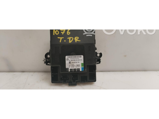 Блок комфорта A1698209226   Mercedes-Benz A W169   