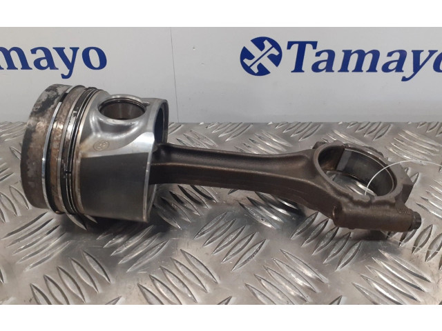  Поршень CAYC CAYC  Skoda Octavia Mk2 (1Z)  