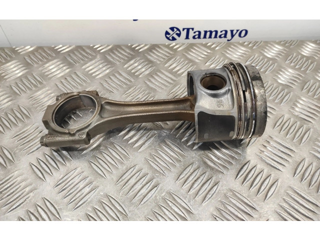 Píst 079215   Seat Altea    CAYC 