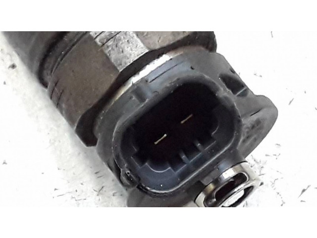 Форсунка 0445110652    Dacia Sandero для дизельного двигателя  1.5