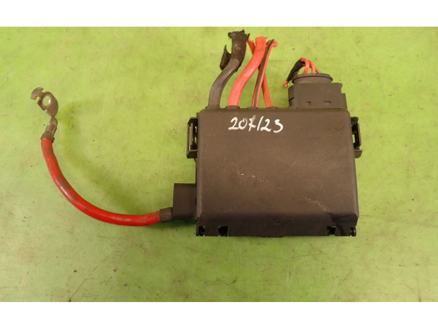 Блок предохранителей 1J0937550AA Volkswagen Golf IV