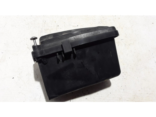 Pojistková skříňka 97061044100 Porsche Panamera (970) 2011