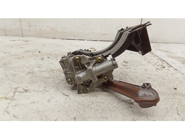 Масляный насос  1184 8200345757  Renault Espace -  Grand espace IV 2.0