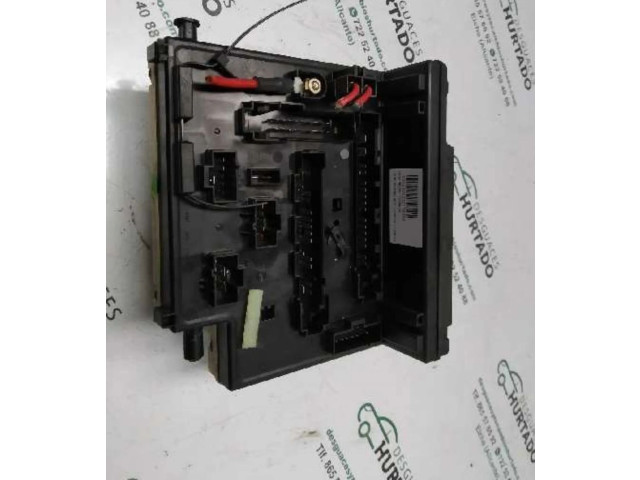 Блок предохранителей 14014CDA Rover Rover