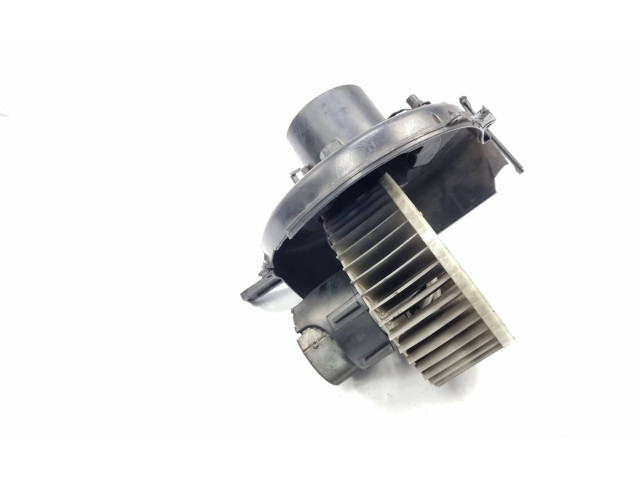 Вентилятор печки    6Q1820015   Skoda Fabia Mk1 (6Y)