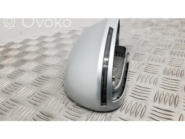 Пластиковая отделка зеркала