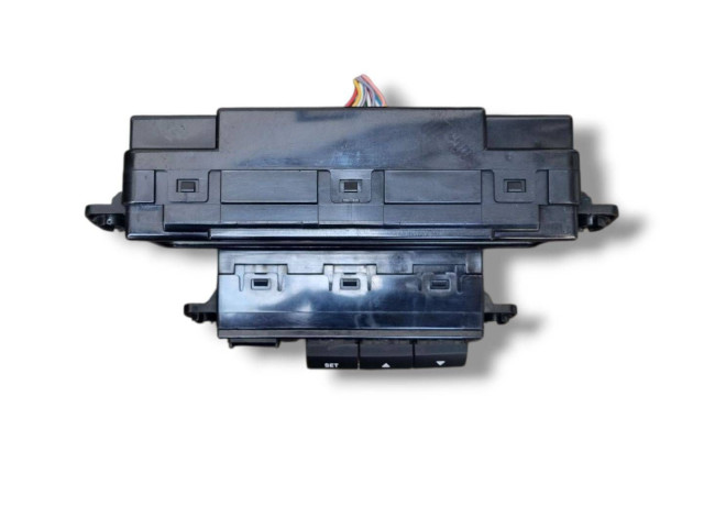 Дисплей    95710-1H700   KIA Ceed