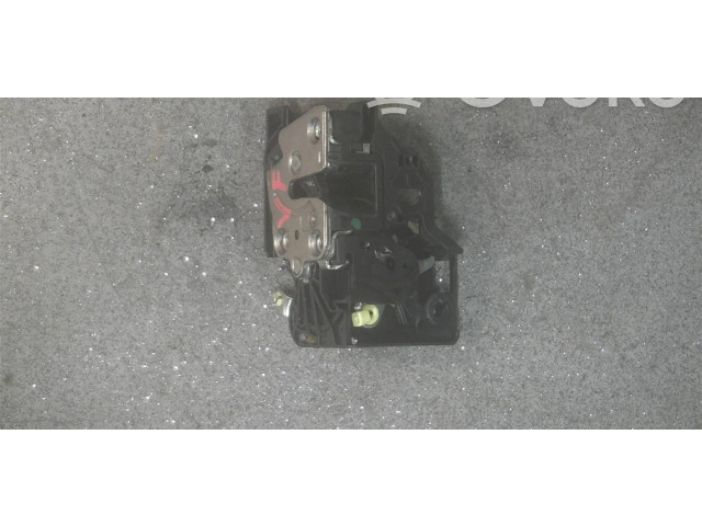 Zámek zadních dveří    Dacia Logan II 2015