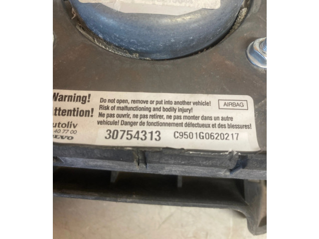 Подушка безопасности водителя 30754313, C9501G0620217   Volvo V70