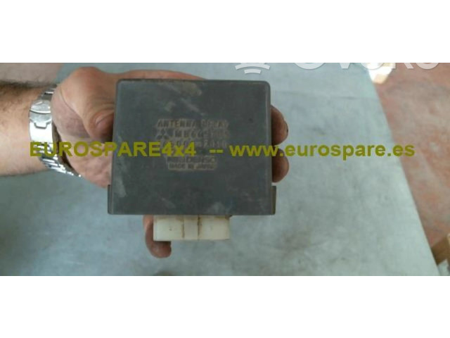 Блок предохранителей MB665709 Mitsubishi Montero