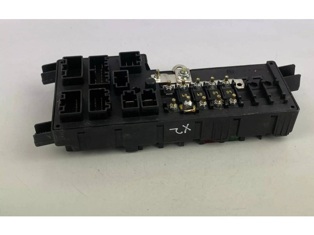 Блок предохранителей 8678449, 518829015 Volvo S80