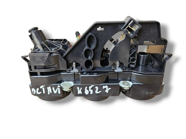 Блок управления климат-контролем 1Z0820047D   Skoda Octavia Mk2 (1Z)