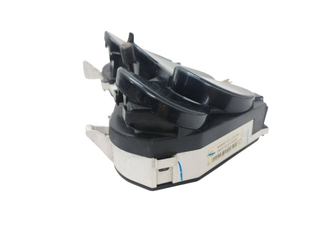 Pojistková skříňka Спидометр (приборный щиток) 838000111000, TN2574109222 Pontiac Vibe 2003