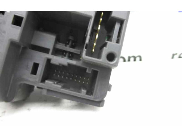 Топливная рампа 88103003   Renault Clio III  