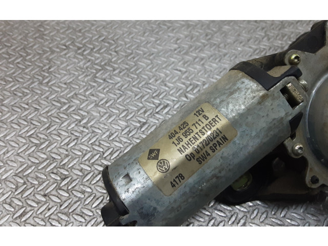 Моторчик заднего дворника 1J6955711B    Volkswagen Golf IV